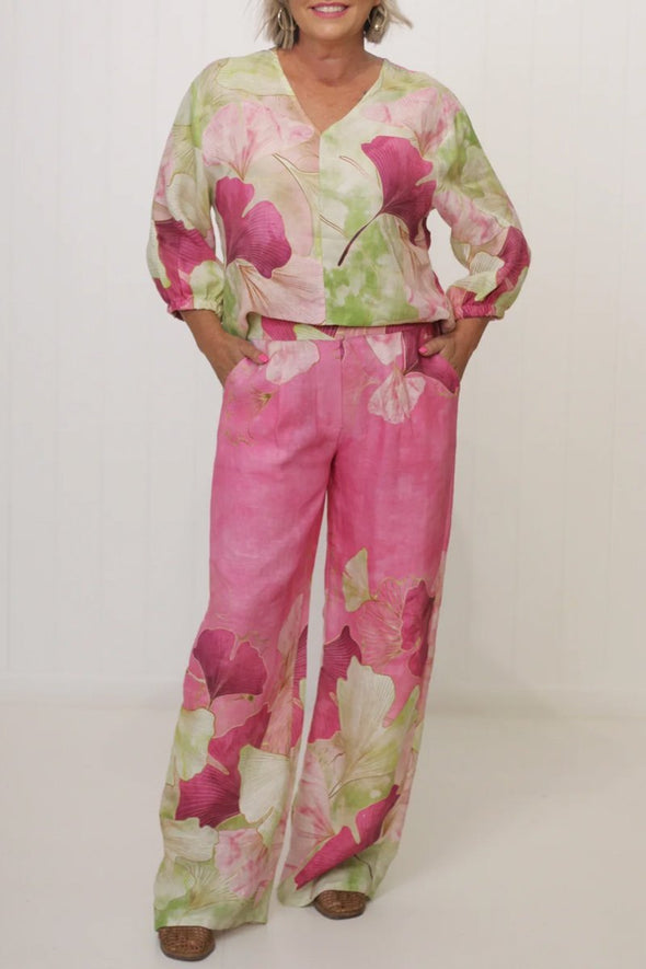 Printed V-neck cotton and linen suit