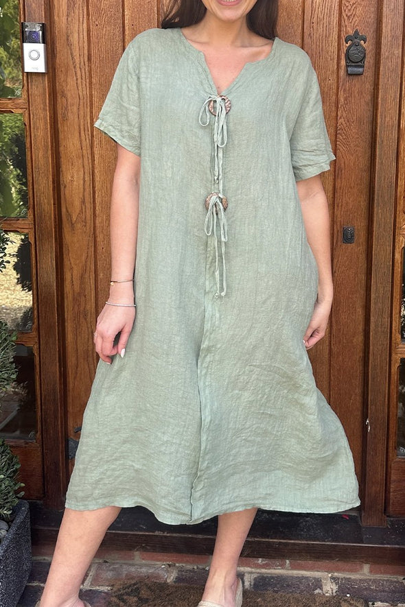 Solid color cotton and linen dress